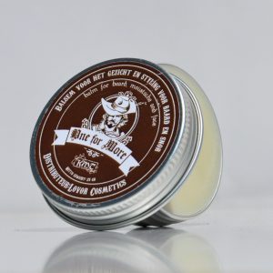 Balsem voor het gezicht en styling voor baard en snor